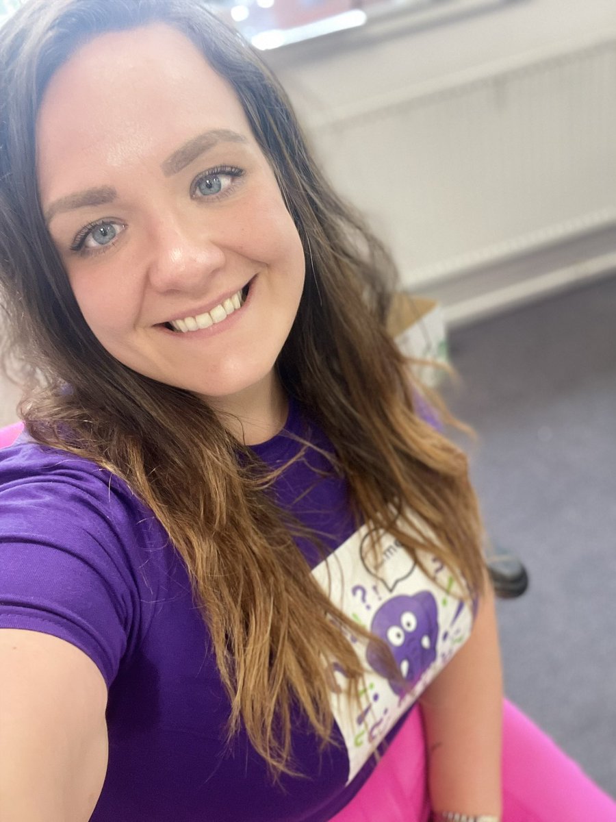 <a href="/StKentsEnglish/">StKent'sEnglishDept.</a> + <a href="/StKentsModLang/">StKentsModLang</a> proud to be part of #KenMe for MH awareness. All young people welcomed back knowing that MH is supported in our school. 💚🖤 #stkentsway