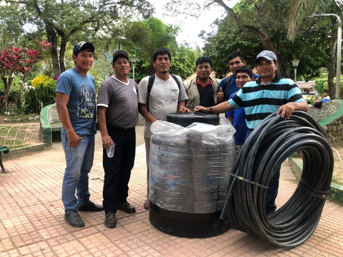 MariaTeresaVar6's tweet photo. Rurrenabaque alberga un ecosistema sumamente biodiverso, con recursos naturales fundamentales para su población. Es gratificante ver 283 familias comprometidas en la conservación de sus bosques y fuentes de agua, para que sus hijos puedan gozar de agua en calidad y cantidad. https://t.co/jhCpIKEXZt