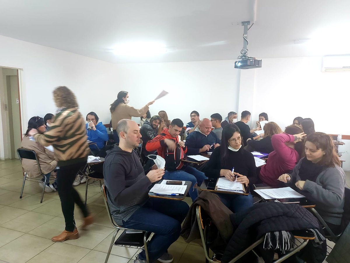 SindicatoDSalud's tweet photo. #SAMO365
En el @InstitutodelSSP
Curso de SAMO Nivel ll
📝Resolución 635
📝Nomenclador HPGD
📝Taller de Historias Clinicas Complejas
@NovionClaudia
Melina Baldoni
Maite Charterina
Roxana Rivelli
#CapacitandoElPresente📚
#PensandoEnElFuturo💻 https://t.co/YKYZ4QSjv0