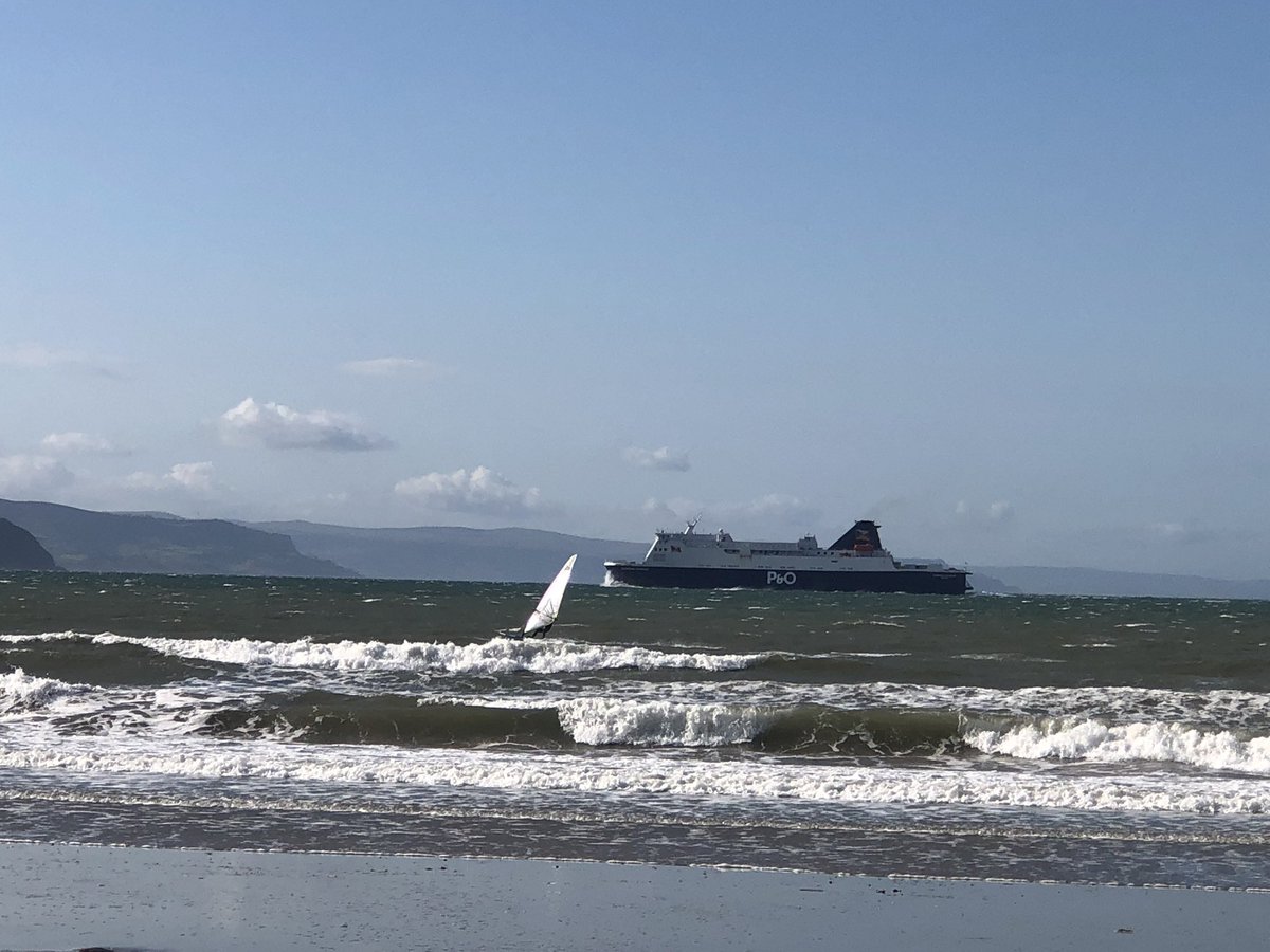 mcdomia's tweet photo. After work cleaning day changed to a windy fresh air evening at seaside
#goodchoice #augustwinds #lookatherhair #canyouhearthewind #thisisireland #outandabout https://t.co/MIninXdrwm