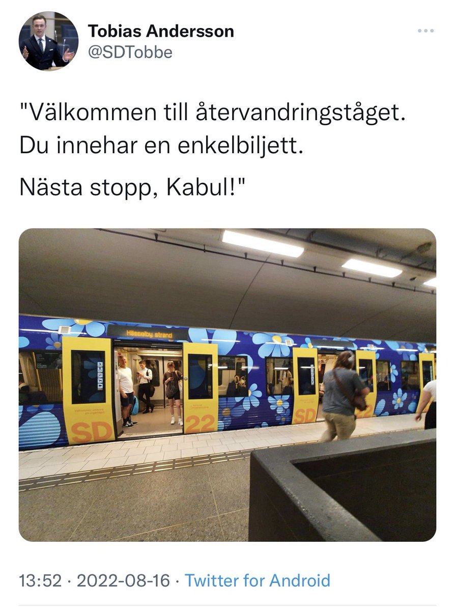 rektor_linnea's tweet photo. Ingen som anser sig vara liberal kan samarbeta med det här gänget. Vilket vidrigt uttalande. 

All heder till Centerpartiet och @annieloof som inte sätter sig i knäet på SD. https://t.co/iuvdBWDdl9