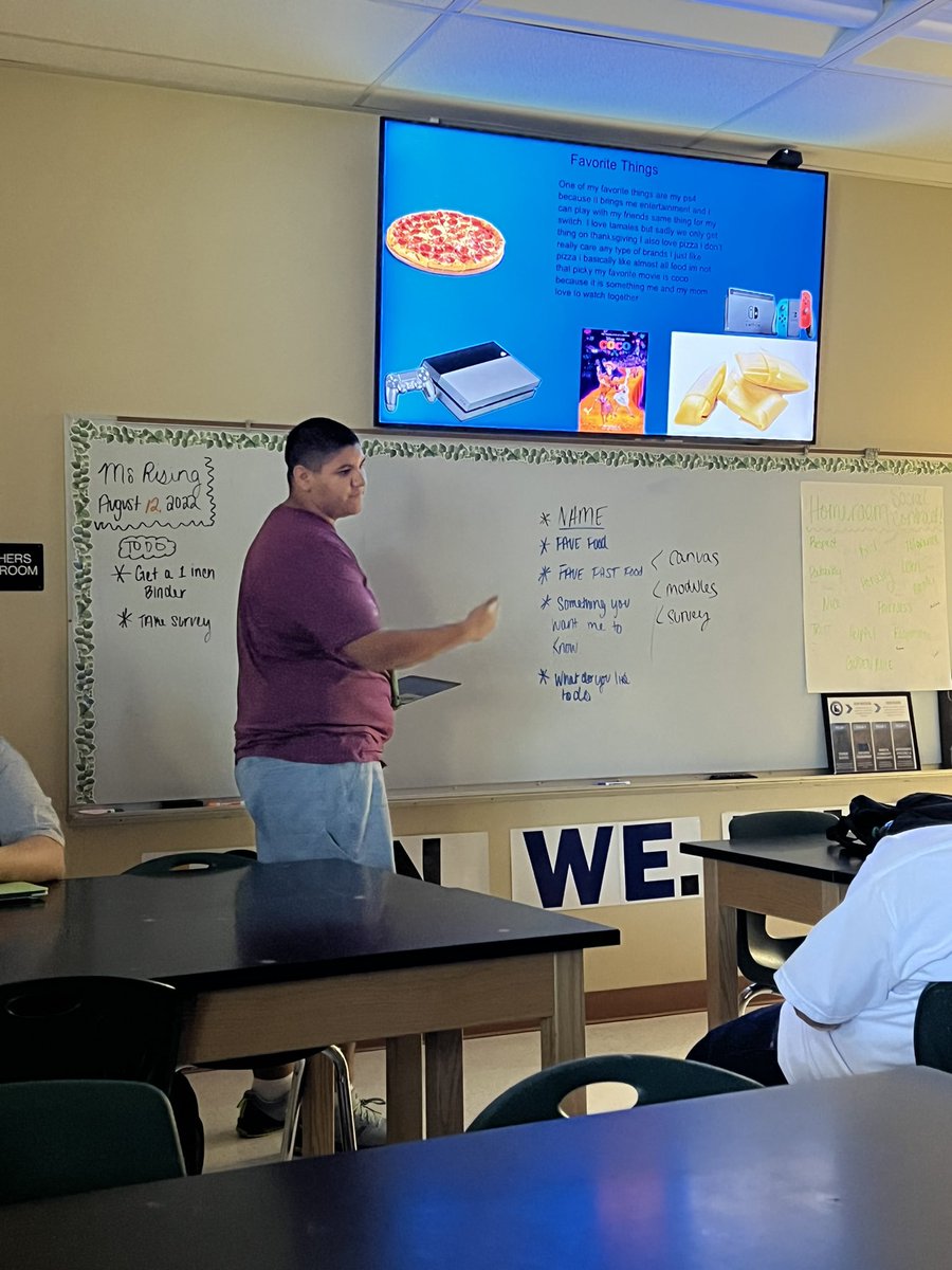 MissRisingFFA's tweet photo. Last week students had the opportunity to share a little bit about themselves! I was so proud of their presentation skills! #wonderfulspeakers #FFArocks https://t.co/W6w3ozH3kI