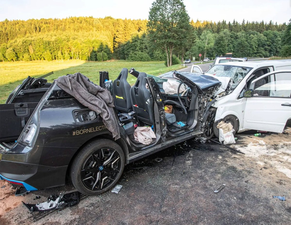 <a href="/RealDanODowd/">Dan O'Dowd</a> <a href="/elonmusk/">Elon Musk</a> Dan, BMW iX powered by green hills software crashed and killed someone. Any statement or apology to the victims for what you’ve done?
