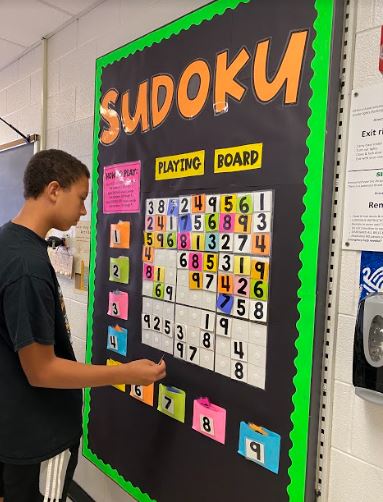 JHSMathDept's tweet photo. Check out the new bulletin board Ms. O'Brien's students are using in her ASP!! #sudoku https://t.co/5n04gGSjGu