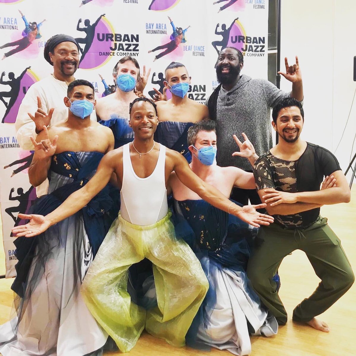 SeanDorseyDance's tweet photo. 💙 HEARTS FULL after performing at this weekend’s Bay Area #Deaf #Dance Festival.

💙 Sean shares, “As a #HardOfHearing artist, it was SO powerful to be in community with these incredible artists!” 

Thank you @thegreatdancer &amp; @Deafenpointe!! 💙 #BAIDDF2022 #BAIDDF #Trans #Queer https://t.co/UjFgufmQVR