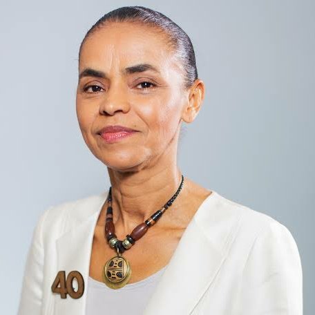 Pessoas que só aparecem de 4 em 4 anos