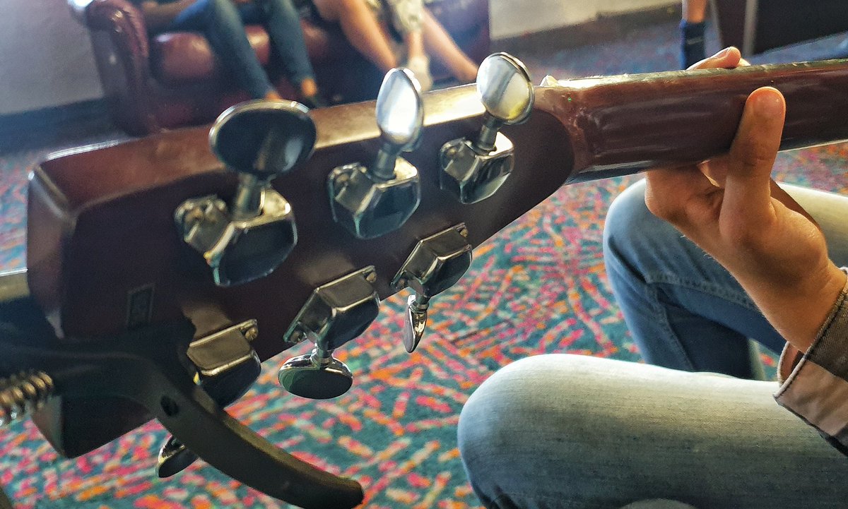 EcoWeeks's tweet photo. There's nothing like chilling at the end of the day, filled with good food and lisyento the kids shear their original songs! #ecoweeks #isleofman #fullbellies #creativity https://t.co/loNhelXqop