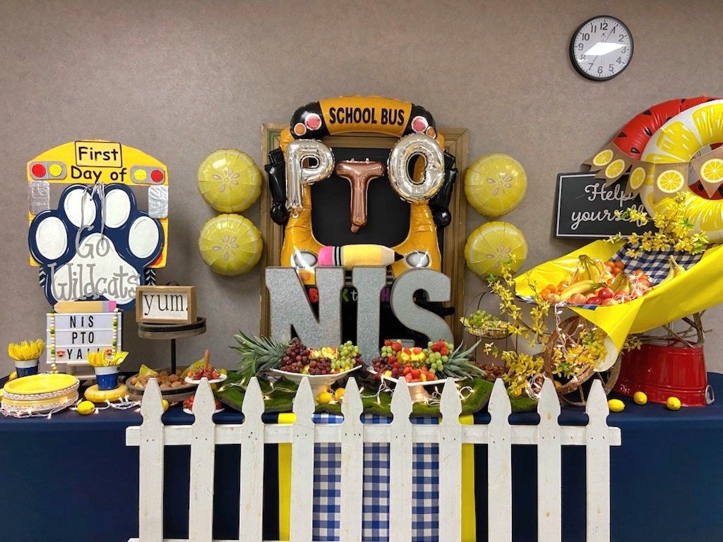 NizherDiazVela's tweet photo. Our NIS PTO is simply the best of the best! Spoiling our @TISDNIS staff since day one. 🍍#thefunbegins #ThankYouPTO https://t.co/tg7YR27EzF