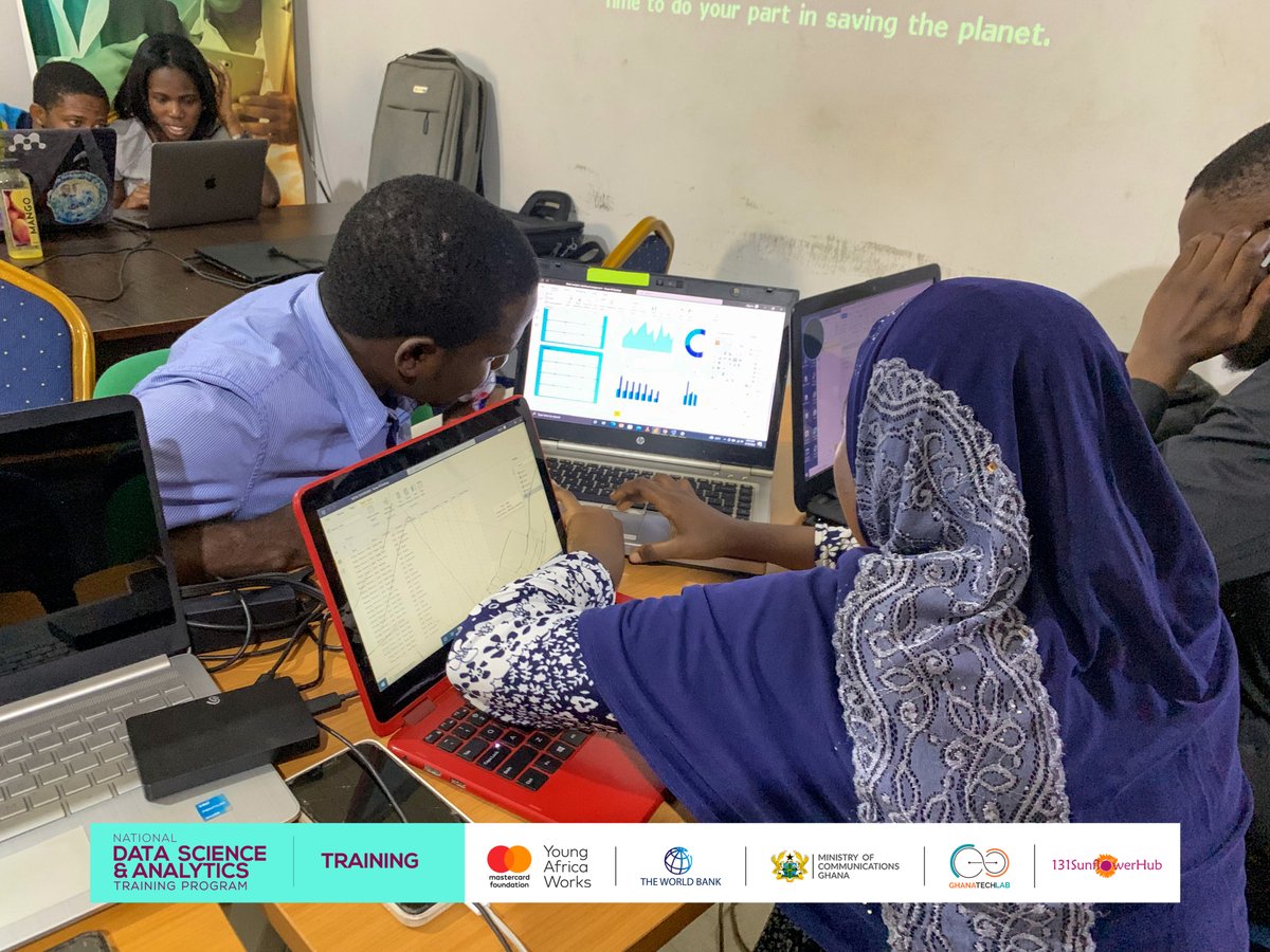 131SFH's tweet image. In the data visualization class today, trainees were taken through Data Analysis Expressions(DAX) queries for calculated columns in #PowerBI.
#datascienceandanalytics #DataScience #Analytics #datavisualization #DAX