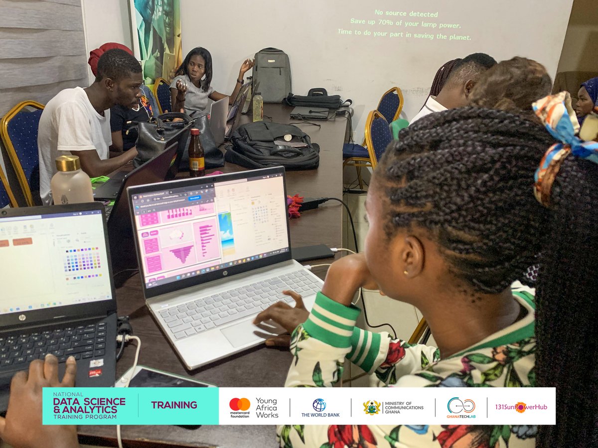 131SFH's tweet image. In the data visualization class today, trainees were taken through Data Analysis Expressions(DAX) queries for calculated columns in #PowerBI.
#datascienceandanalytics #DataScience #Analytics #datavisualization #DAX