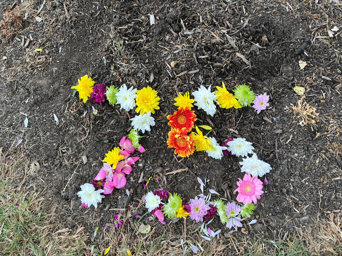 meetajoshi's tweet photo. Lots of smiley faces on campus when community is celebrating  their roots and origins @UniOfSurrey 
#Community Matters https://t.co/x1xjqQ888G