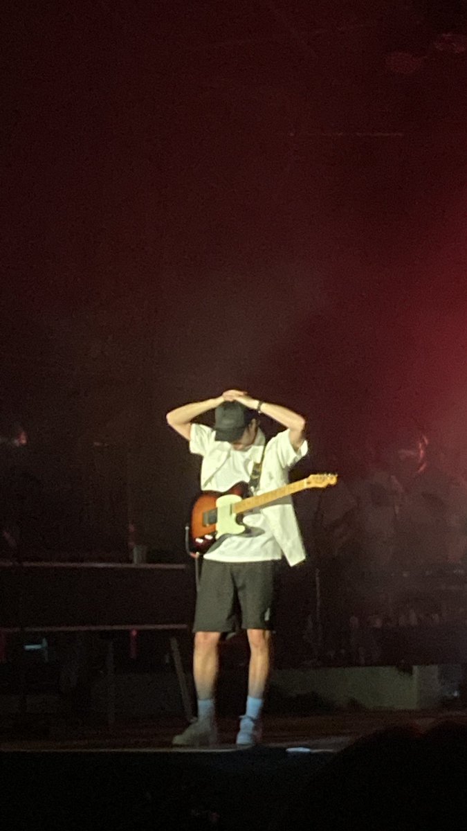 unosbiggestfan_'s tweet photo. his ‘i made it’ moments #RexInLondon #rexorangecounty https://t.co/KwMPico7u7