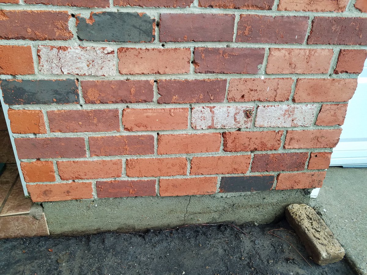 ShoweAuto's tweet image. Before &amp;amp; After
Dirt, mold, and nastiest builds up over time. Let me take care of that to instantly improve the curb appeal of your home! (214)429-9156 Call/Text for a free quote .