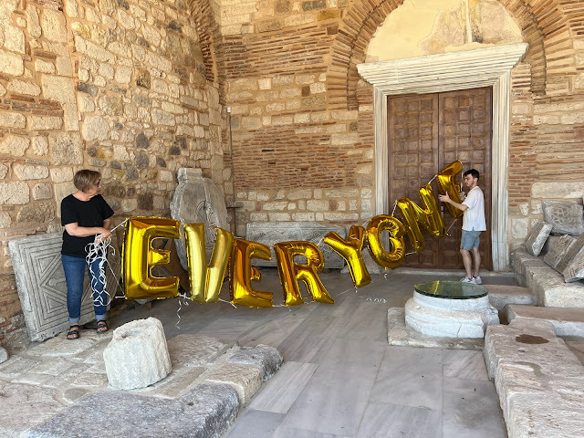 Susan Harbage Page tweet media