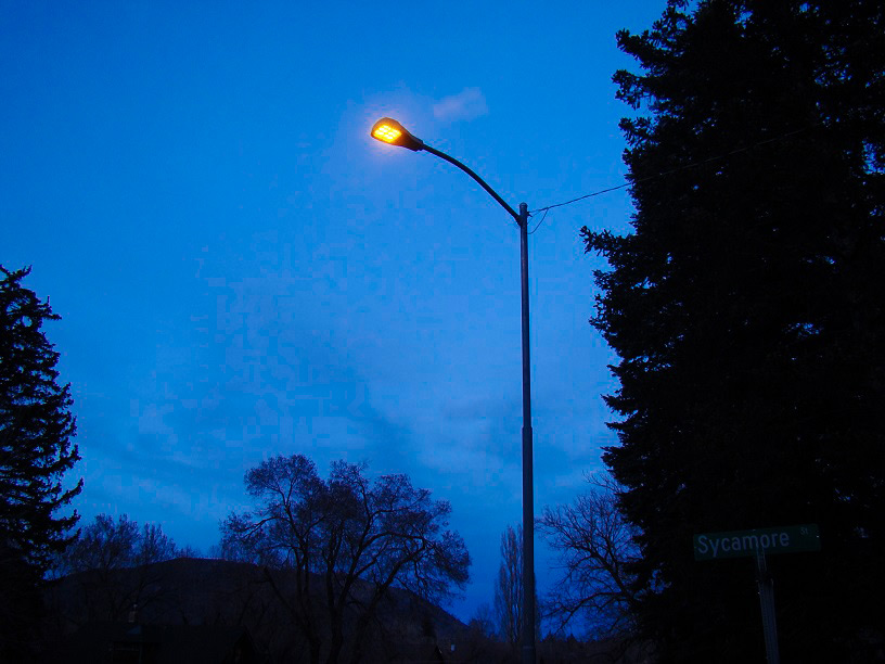 gnagle02's tweet photo. Check this out! @cabq @MayorKeller #AmberStreetlights. Here's the source to this Amber streetlight: https://t.co/oHC2OEdQK2 https://t.co/ADTq3y04kX
