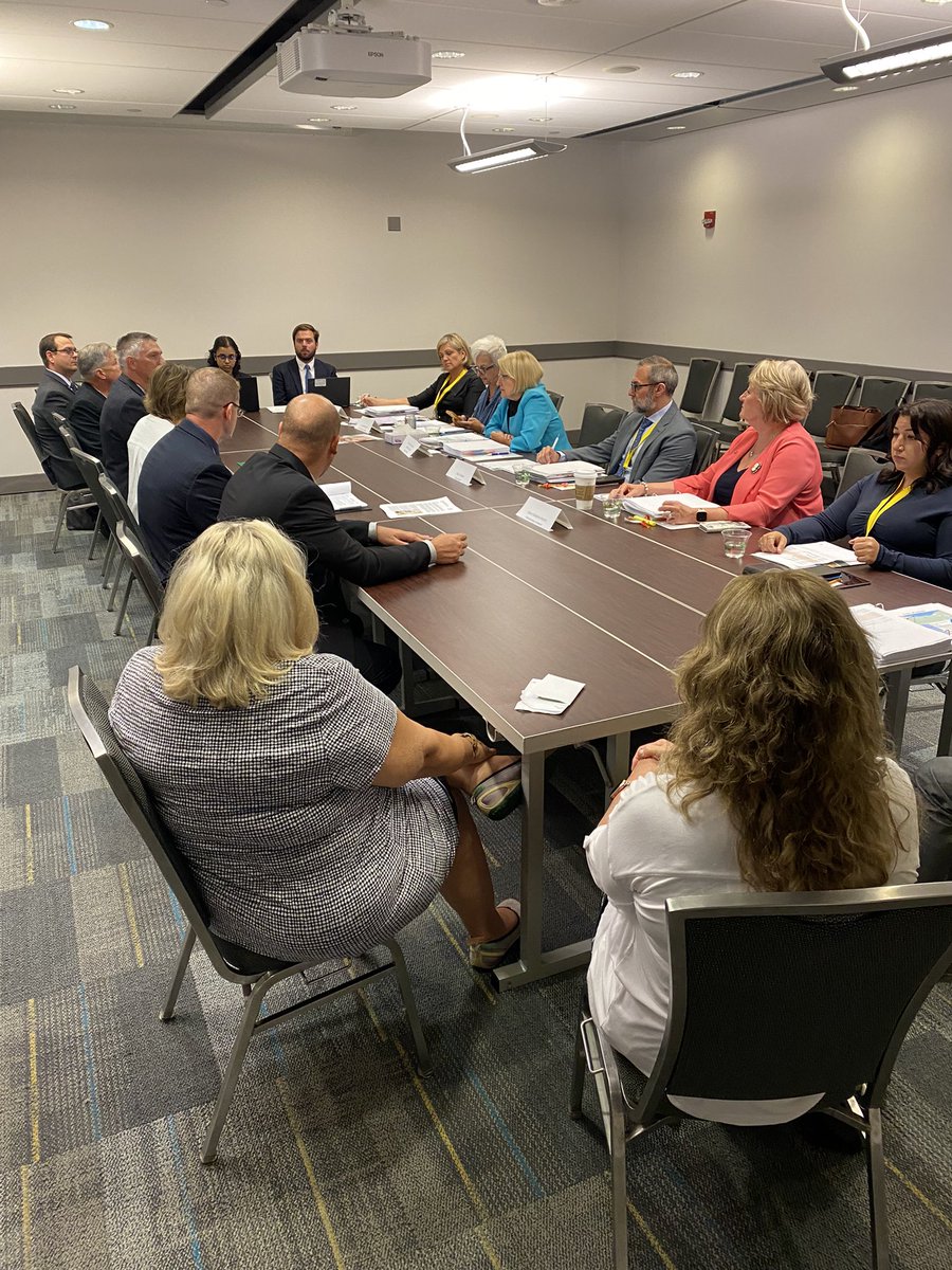 TownofLincolnON's tweet photo. Thank you to @SylviaJonesMPP and the team at @ONThealth for meeting with us and our colleagues across West Niagara to discuss the ongoing commitment to rebuild West Lincoln Memorial Hospital. @TWPWestLincoln @TownofGrimsby @HamHealthSci @samoosterhoff https://t.co/jwdNr3DJke