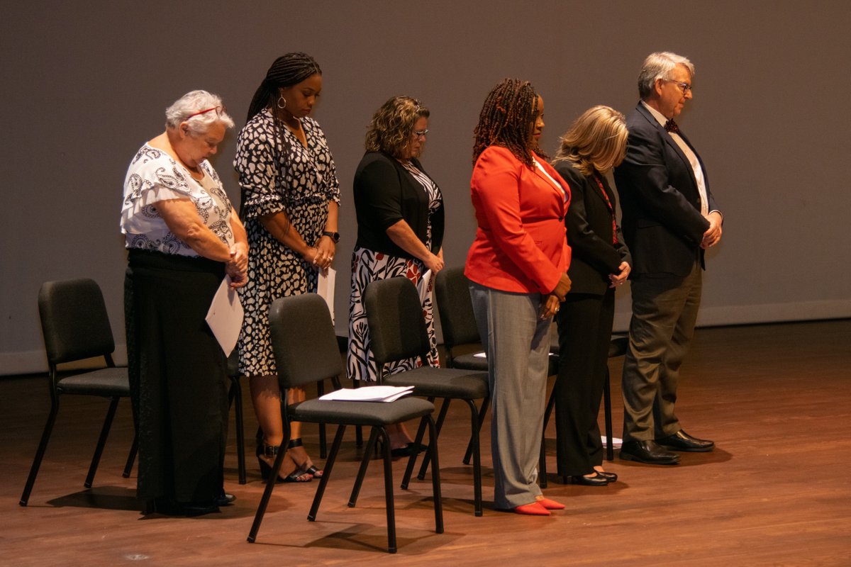 leecollege's tweet photo. Join us in congratulating Lee Colleges' newest LVN graduates! 💉 🏥 We are so proud of you!  

For the full event gallery, visit: https://t.co/6ks9XHiPtC https://t.co/0iaoerQIPO