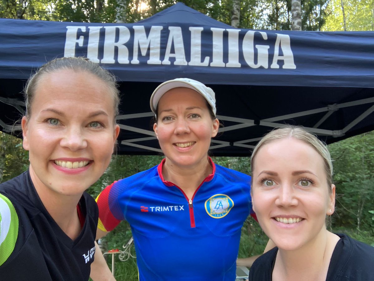 Suunnistuksen firmaliigassa <a href="/BusinessFinland/">Business Finland</a> edusti tänään naisvoittoisesti. Kaikki hyväksytysti maalissa! <a href="/hsorienteering/">HS</a>
