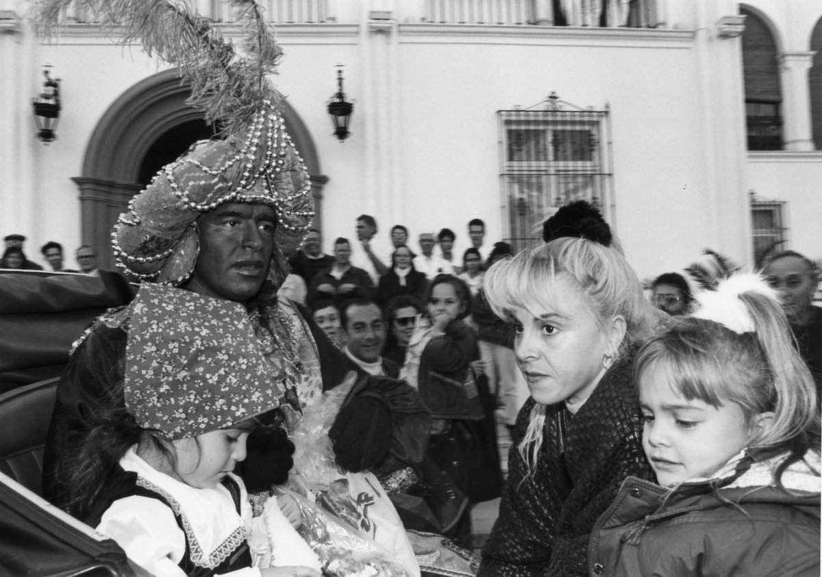 AbrahamLorca94's tweet photo. @rancio Maradona vestido de Baltasar. https://t.co/HMxYbmPMGV