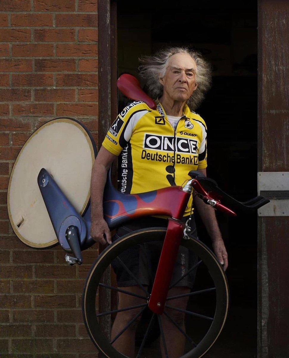 Giant_ESP's tweet photo. Ayer recibíamos la triste noticia del fallecimiento de Mike Burrows.

👉🏼Innovador, creador, genio del diseño de bicicletas.
👉🏼 Diseñador de la Lotus 108 
👉🏼 Diseñó la increíble Giant MCR
👉🏼 Responsable del revolucionario diseño TCR

Se marcha una leyenda. DEP 🙏🏼 https://t.co/k7WchFbQ3s