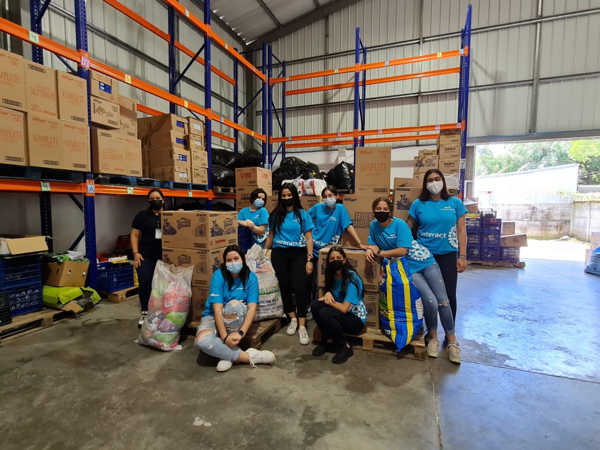 interactfeeds's tweet photo. Finalizando la jornada en el Banco de Alimentos de El Salvador. https://t.co/1ADbRc20FU