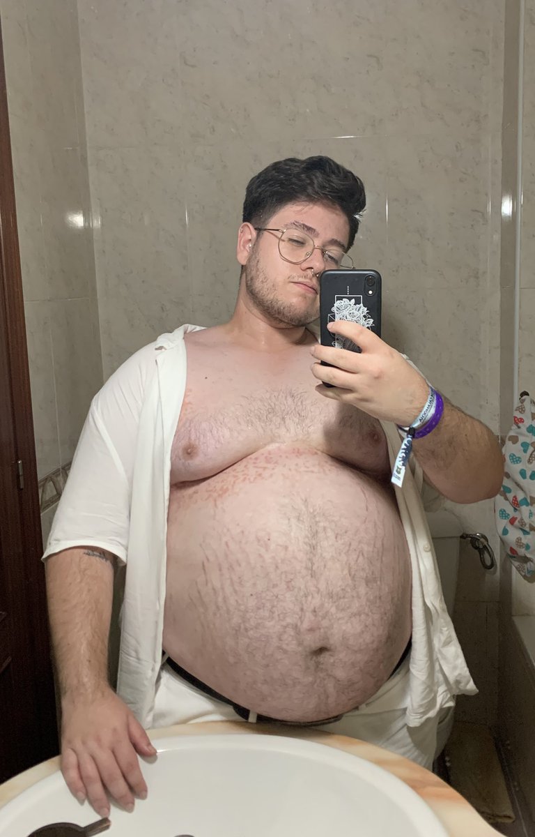 ThickAndJuicySP's tweet photo. tummy tuesday! ✌🏻❤️ https://t.co/4tEVrs1KS2