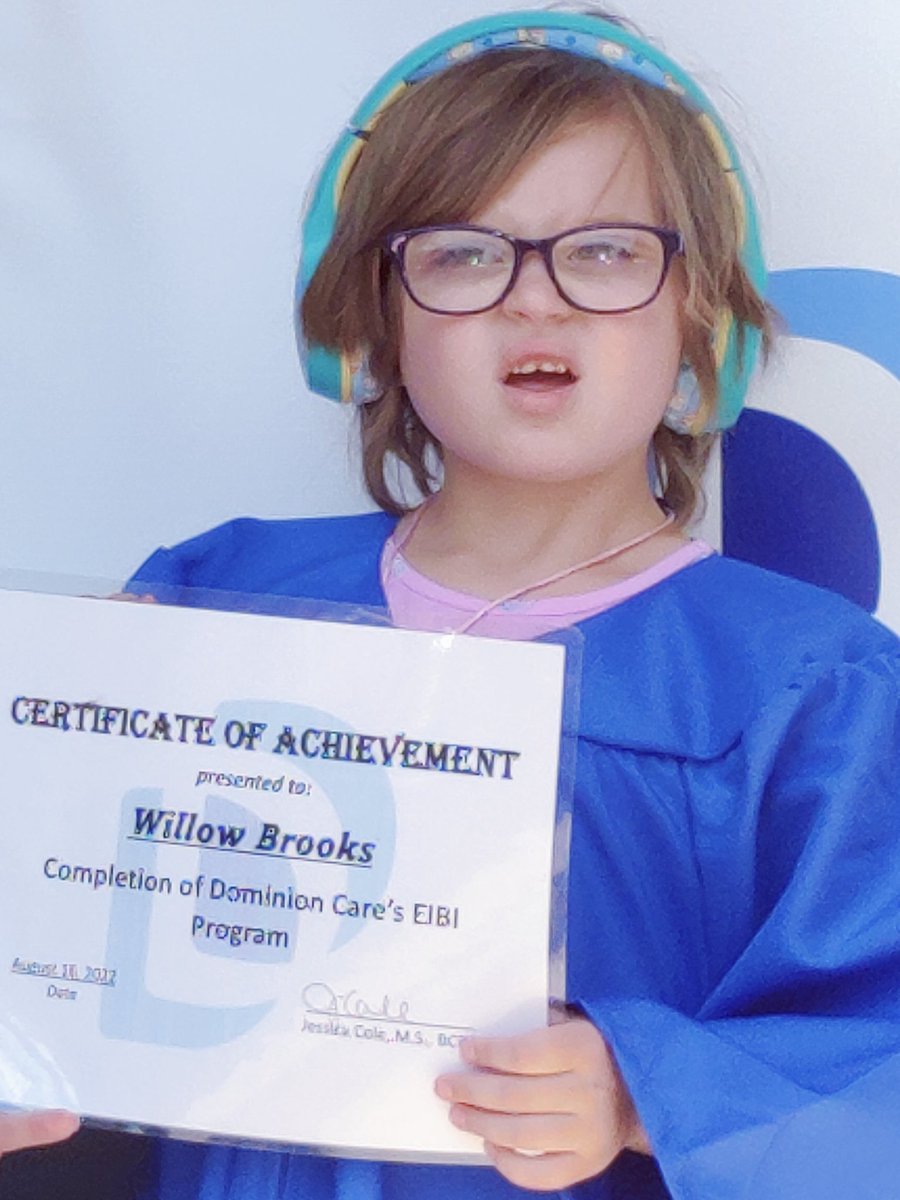 DCBrooks12's tweet photo. #WillowRose HAS GRADUATED! OFF TO KINDERGARTEN! #AutismAcceptance https://t.co/6jkN5MAHst