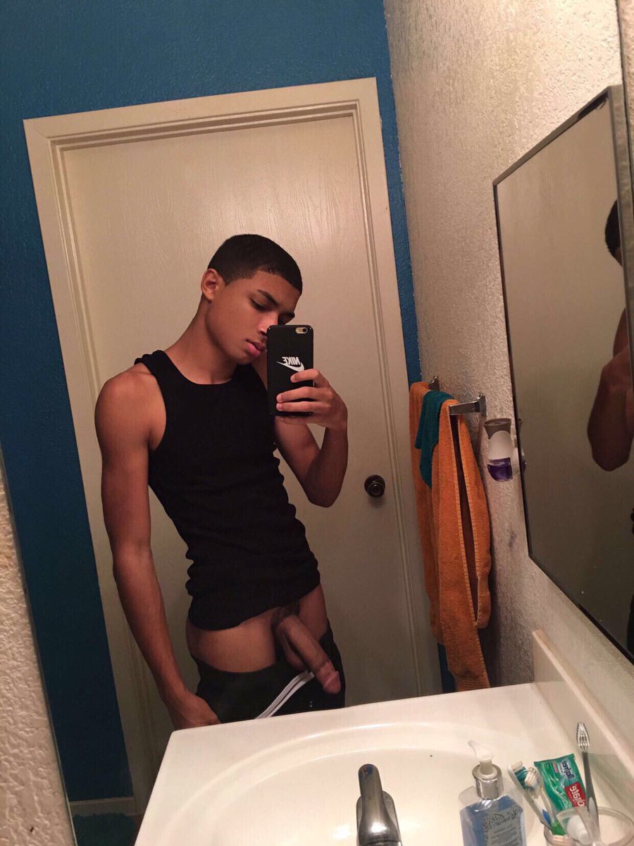 baitfilez's tweet photo. Selling his file !! Got jerking and dildo vids https://t.co/Ugb8XuUbxq