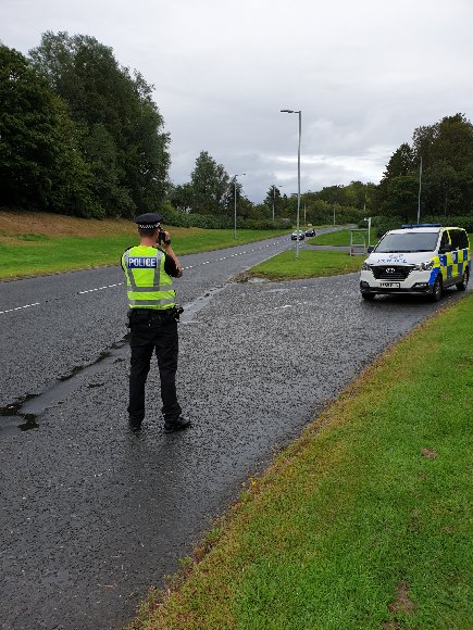 Community Officers were carrying out speed checks on Condorrat Ring Road this afternoon following complaints from local residents. 

#SlowDownSaveLives