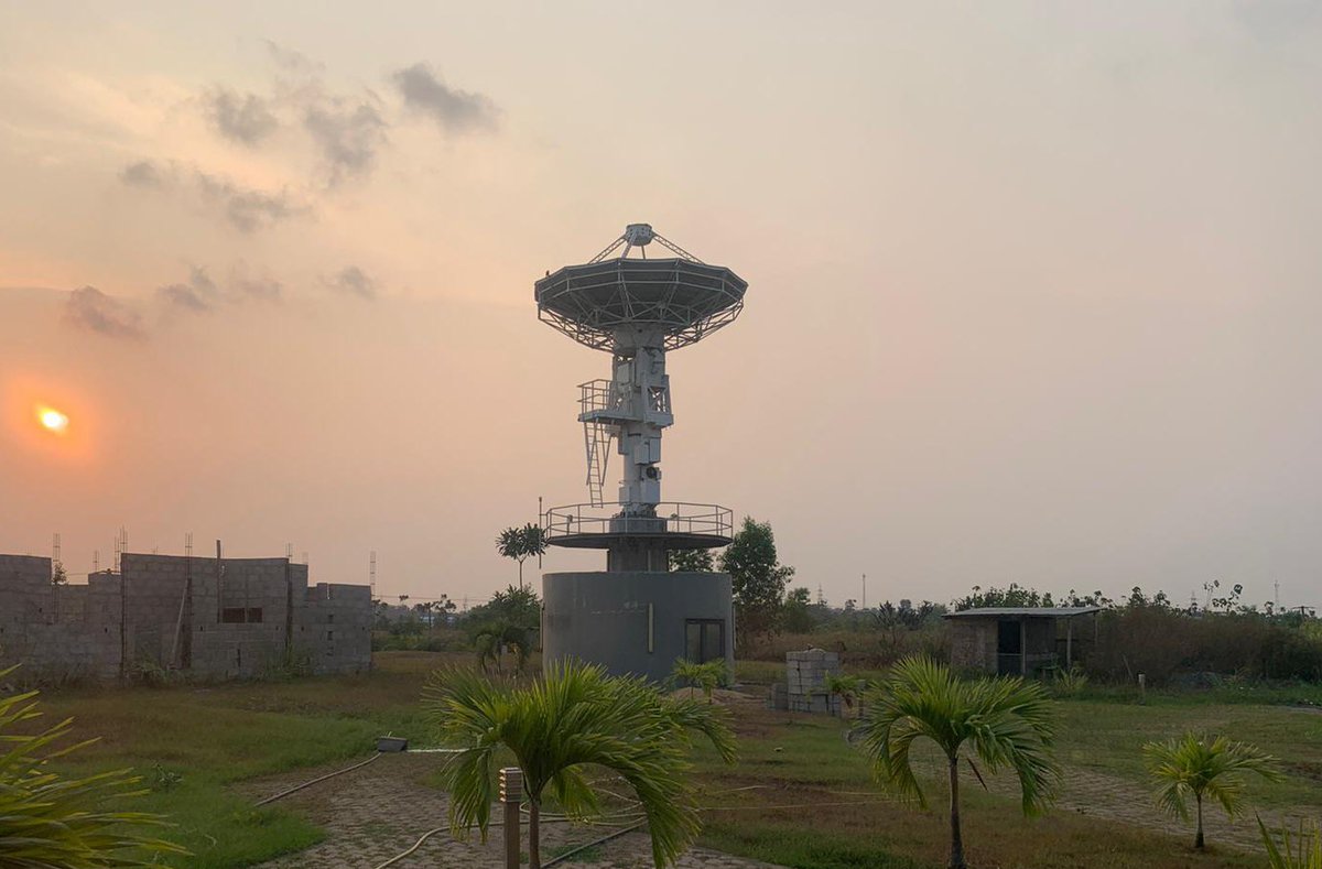 abdulla_shahid's tweet photo. Visited Gabon’s Space Studies &amp; Observation Agency - #AGEOS, whose main mission is to acquire, process &amp; analyze optical &amp; radar satellite data from 24 African countries for the sustainable development &amp; management of natural resources, land use as well as research &amp; innovation. https://t.co/oqWMvcQyRI