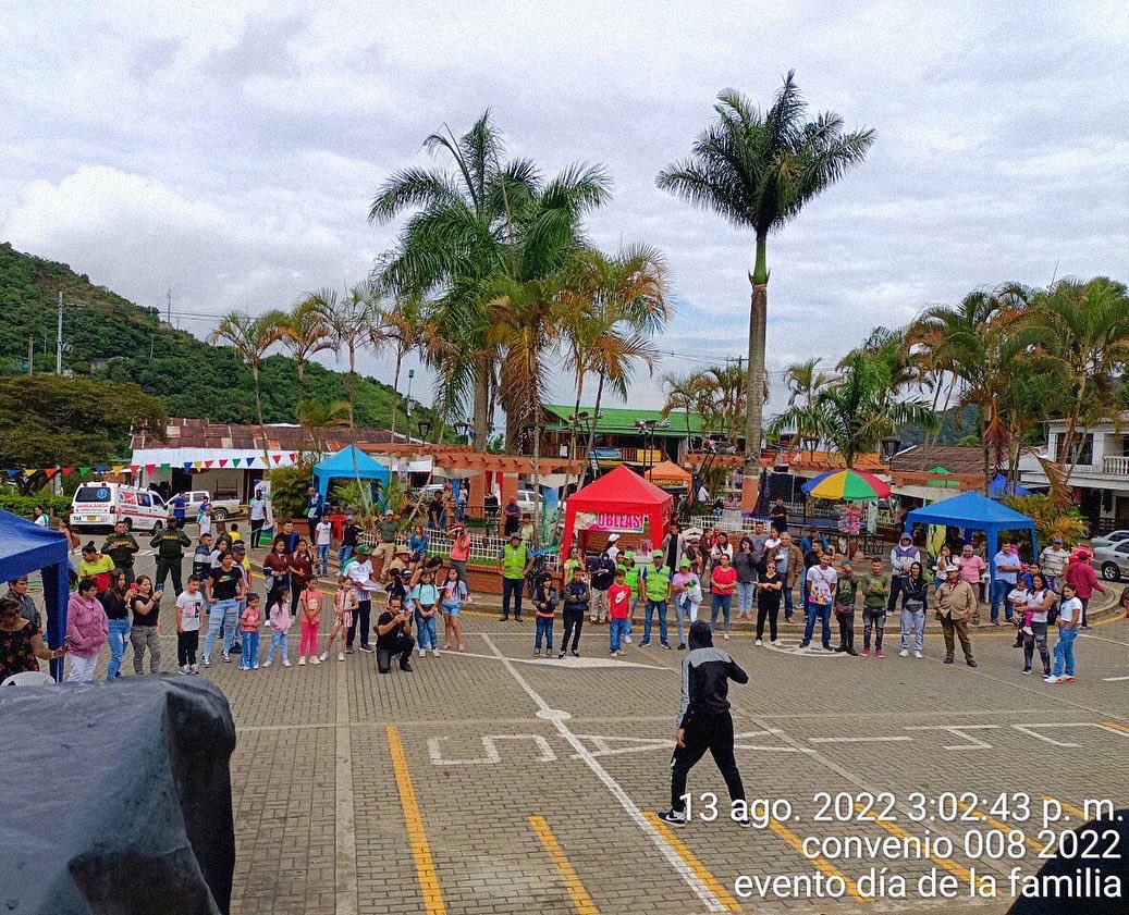 cedecurorg's tweet photo. En el marco del Convenio de Asociación 008-2022 con la Alcaldía de Santiago de Cali @CaliCultura celebramos el Día de la Familia en Felidia 🥁💚✨contando con la participación de la Red Juvenil de Desarrollo Rural - Colectivo HORUS y otras dependencias del municipio. https://t.co/pfg06gFglm
