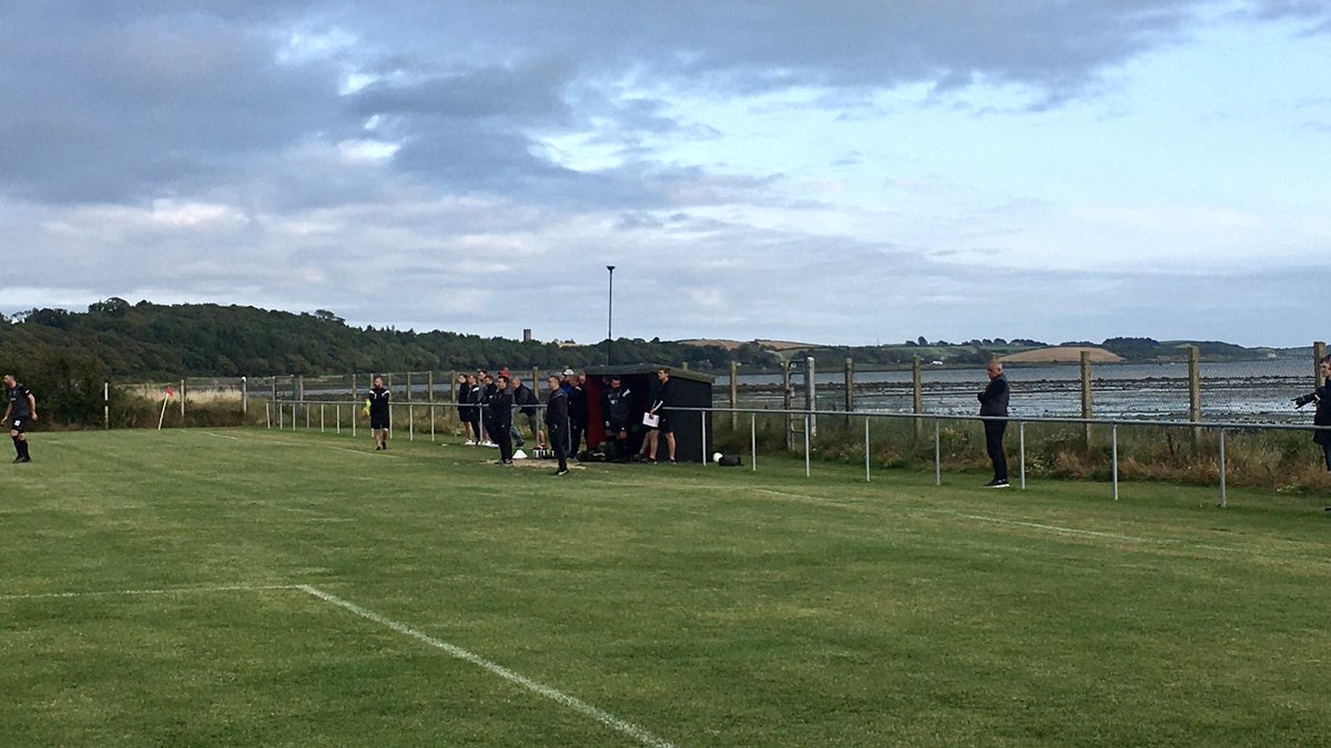 PaulVance63's tweet photo. Rosemount Rec v Bangor Amateurs - NAFL Div 1A - Islandview Road Playing Fields, Islandview Road, Greyabbey, Co Down… #RosemountRec #Greyabbey #Bangor #Amateurs #NAFL #football #CoDown https://t.co/9dbELzF5bR