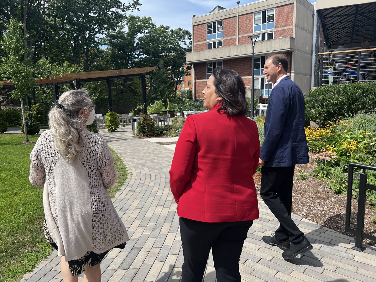 Emilyklevine's tweet photo. Thank you @MayorDriscoll for coming to see us today. We love showing off our communities and are even more proud of the engaged residents and employees who make our campuses hum @LifeAt2Life #agingincommunity https://t.co/1fqVWsYU90