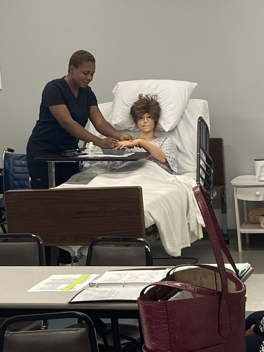 HealthcareKy's tweet photo. Our CNA class just started! To find out when our next one starts, click the link In bio! https://t.co/JjnqMn2hcr