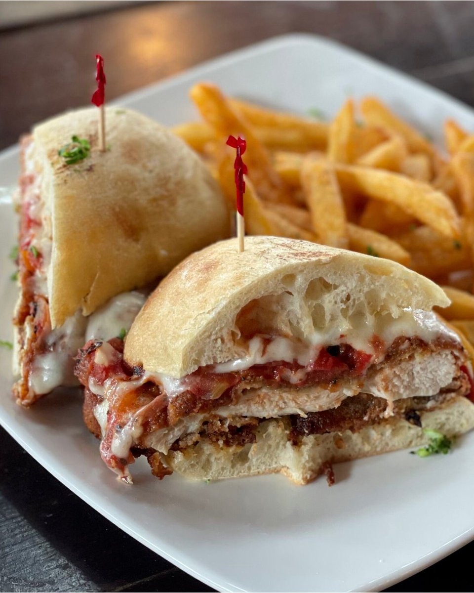 Patricks1481's tweet photo. დ Chicken Parmesan Sandwich დ Breaded Chicken breast topped with melted mozzarella cheese and marinara sauce served on Ciabatta bread with a side of fries.  We look forward to serving you soon!

#lunchtime #dinnertime @visitsarasota #yum https://t.co/XYIYeTUfsy