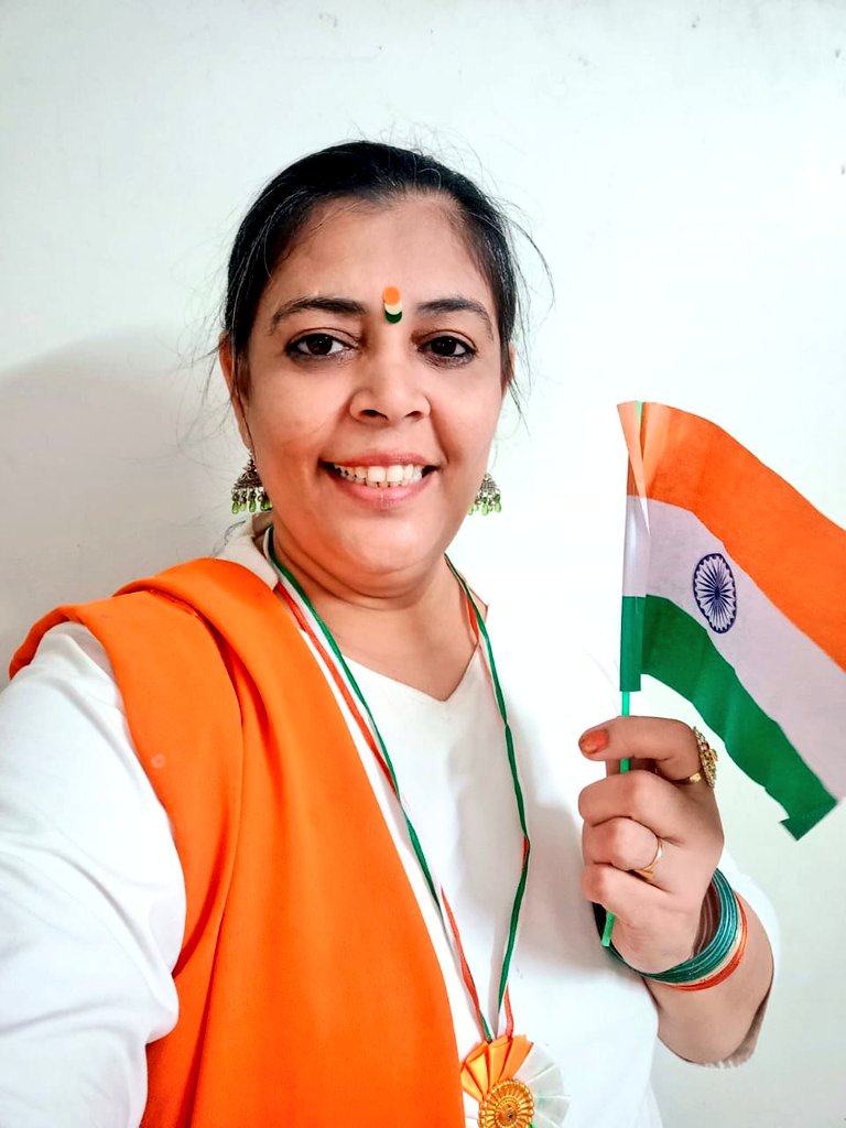 CscJunagadh's tweet photo. #azadikaamritmahotsav2022 76th #IndependenceDay2022 Celebration by members of #WomensScienceClub #flagshoisting at different places @InfoGujcost @dstGujarat @IndiaDST @narottamsahoo @narendramodi @CMOGuj @JunagadhGog @vnehra @jitu_vaghani @DdoJunagadh https://t.co/2CUURnMG1x
