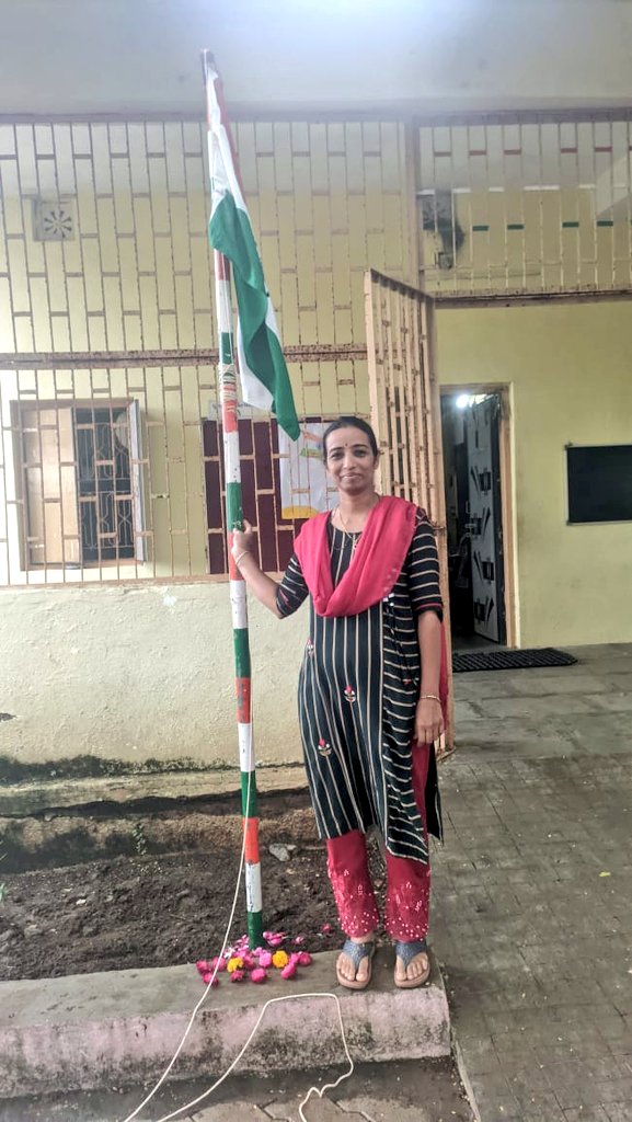CscJunagadh's tweet photo. #azadikaamritmahotsav2022 76th #IndependenceDay2022 Celebration by members of #WomensScienceClub #flagshoisting at different places @InfoGujcost @dstGujarat @IndiaDST @narottamsahoo @narendramodi @CMOGuj @JunagadhGog @vnehra @jitu_vaghani @DdoJunagadh https://t.co/2CUURnMG1x