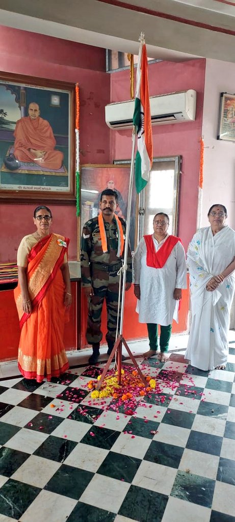 CscJunagadh's tweet photo. #azadikaamritmahotsav2022 76th #IndependenceDay2022 Celebration by members of #WomensScienceClub #flagshoisting at different places @InfoGujcost @dstGujarat @IndiaDST @narottamsahoo @narendramodi @CMOGuj @JunagadhGog @vnehra @jitu_vaghani @DdoJunagadh https://t.co/2CUURnMG1x