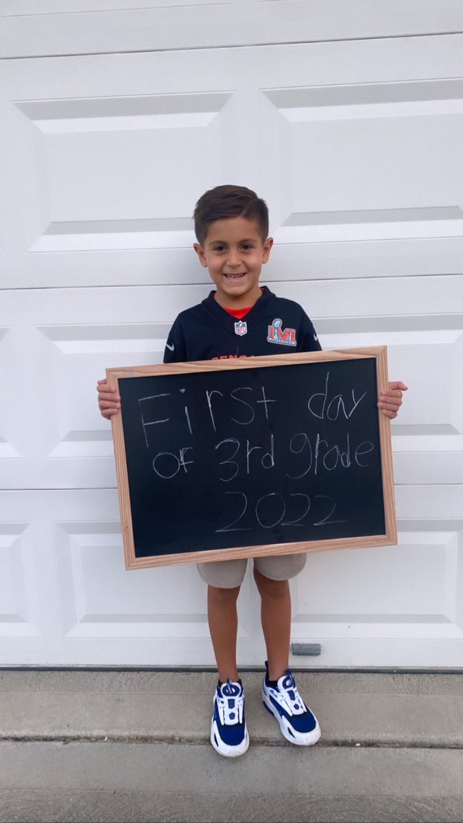 Liz Smallwood tweet media