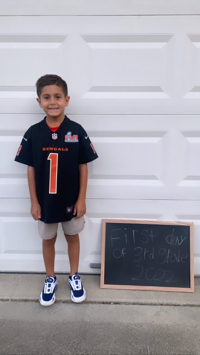 Liz Smallwood tweet media