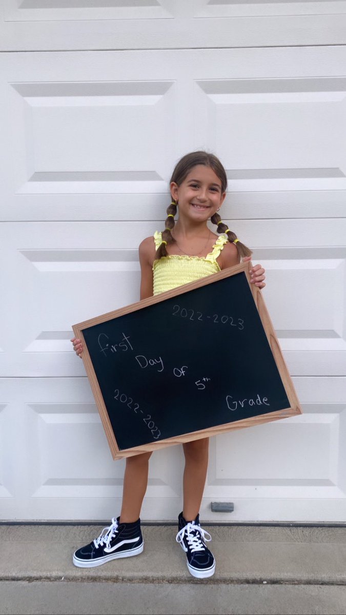 Liz Smallwood tweet media