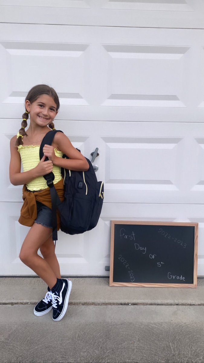 Liz Smallwood tweet media