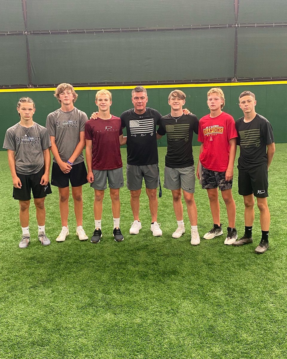 QBimpact's tweet photo. QB IMPACT CLASS OF 2026 ⬇️
Anadarko QB @westonburcum 
Rejoice QB @Evans26Ethan 
Edmond Memorial QB @dawson_beaulieu 
Duncan QB @sawyer_rice07 
Carl Albert QB R.J. Heykens 
Lawton QB Jason Shaw 

Missing a few 2026 guys in the pic, hoping to get them all together this fall.  #QBi https://t.co/w9IIyQ7cCD