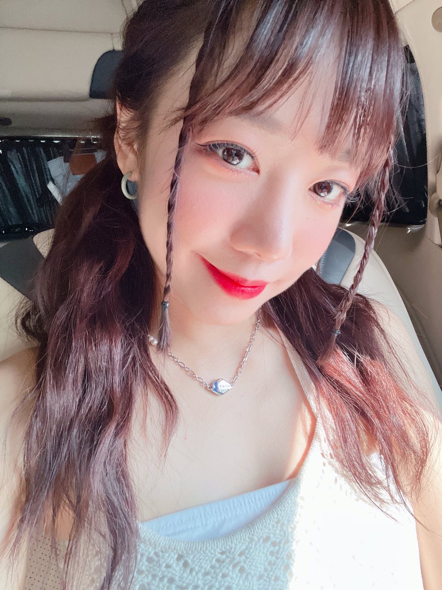 namjooverse's tweet photo. playing gorgeous by taylor swift 🫦 https://t.co/Chulwtfdka
