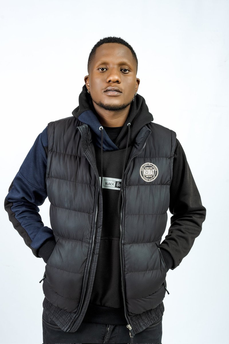 LyrikalBusta's tweet photo. A Lion loses no sleep over the opinion of a Sheep.
New Music on the way ๐
#NewSkoolKxNG ๐ฆ๐
.
.
#Music #Afrobeats #HipHop #Africa #Eswatini #afrobliss https://t.co/kFLYZfLanR