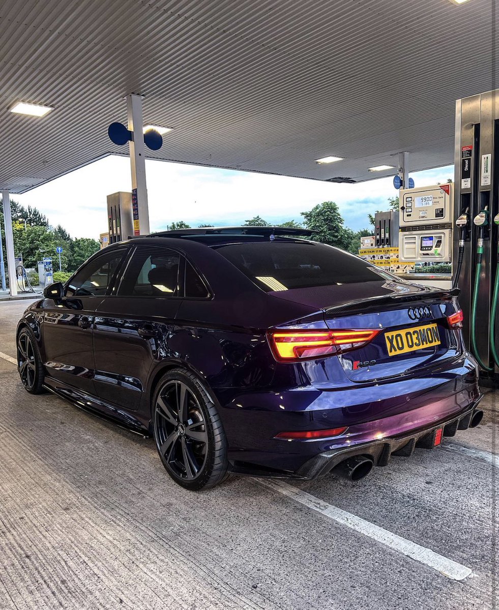 carpxrnpicx's tweet photo. Audi RS3 https://t.co/9IzyB02thU