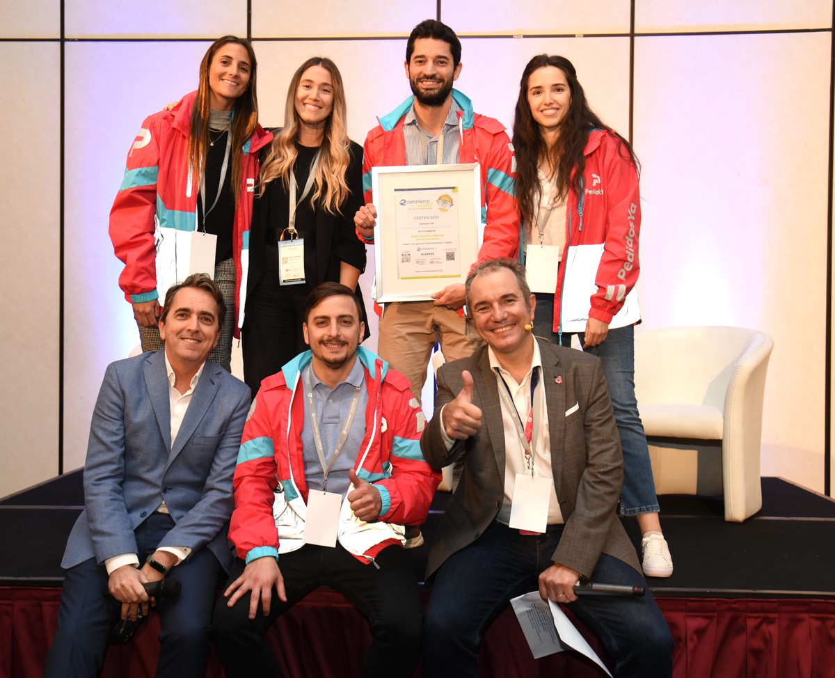 PeYaTech's tweet photo. En el evento nos esperaba una sorpresa ¡Ganamos el premio a “Mejor solución mobile”! y es un reconocimiento que nos motiva a seguir iterando, mejorando y #GenerandoImpacto positivo en nuestro #EcosistemaPeYa.🏆 https://t.co/bKgEDdUVuX