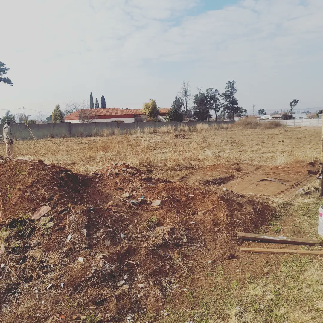 el_christar's tweet photo. Wall Fencing https://t.co/TGBPawW89J