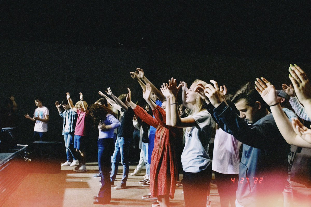 nccog_HS's tweet photo. ⚠️ TOMORROW NIGHT! 6:30! HIGH SCHOOL ROOM! ⚠️

✨student of the week (!!!)
✨worship &amp; the Word

We can’t wait to see you! Invite a friend!! See you soon 🤟🏼 https://t.co/yzMPbySEfE