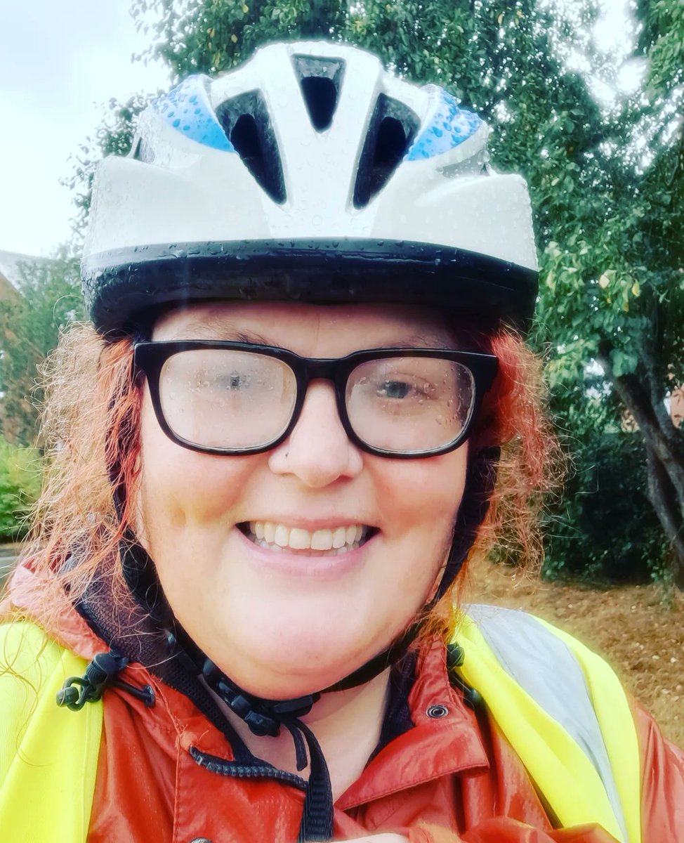 OMBExeter's tweet photo. Today's subscriber loaves โค
Three malts and sunflower loaves in sourdough or fresh yeast (plus some extra tin loaves to be sliced and frozen for the family)
Delivered in the rain ๐๐ง
#Exeter #microbakery #deliveredbybike #InExeter #Devon #DevonFoodHour #DevonFoodArmy #sourdough https://t.co/3bQz7yvWBQ
